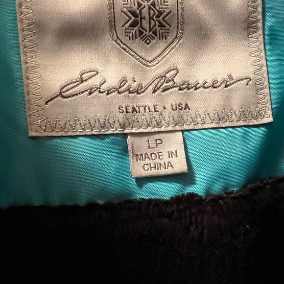 Eddie Bauer Petite Large Puffer Jacket with Crest & Neoprene Hood - Picture 7 of 7